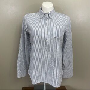 Tommy Hilfiger women’s size Large Seersucker Roll tab  3/4 Button Up Top stripe